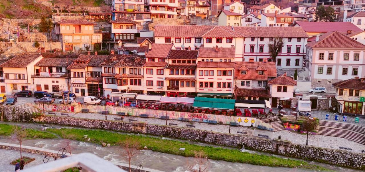 Studio Apartment In Center With Panoramic Old Town View Prizren Luaran gambar