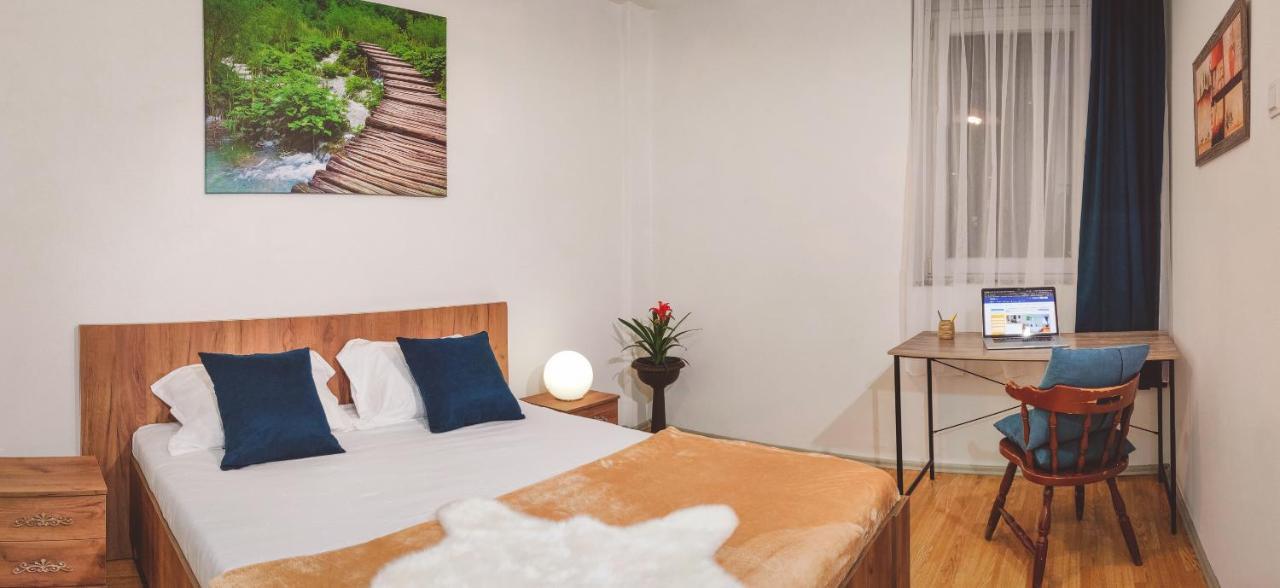 Studio Apartment In Center With Panoramic Old Town View Prizren Luaran gambar